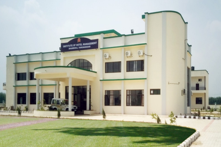 https://cache.careers360.mobi/media/colleges/social-media/media-gallery/1429/2019/5/28/Campus view of Institute of Hotel Management Catering Technology and Applied Nutrition Yamunanagar_Campus-view.jpg